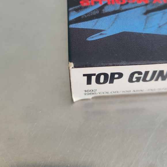 Top Gun VHS - Picture 3 of 6